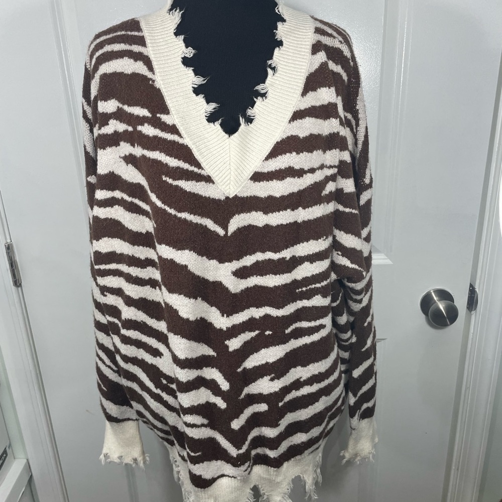 Cato Brown and White Zebra Print Women's Sweater Size 22/24 CB-112